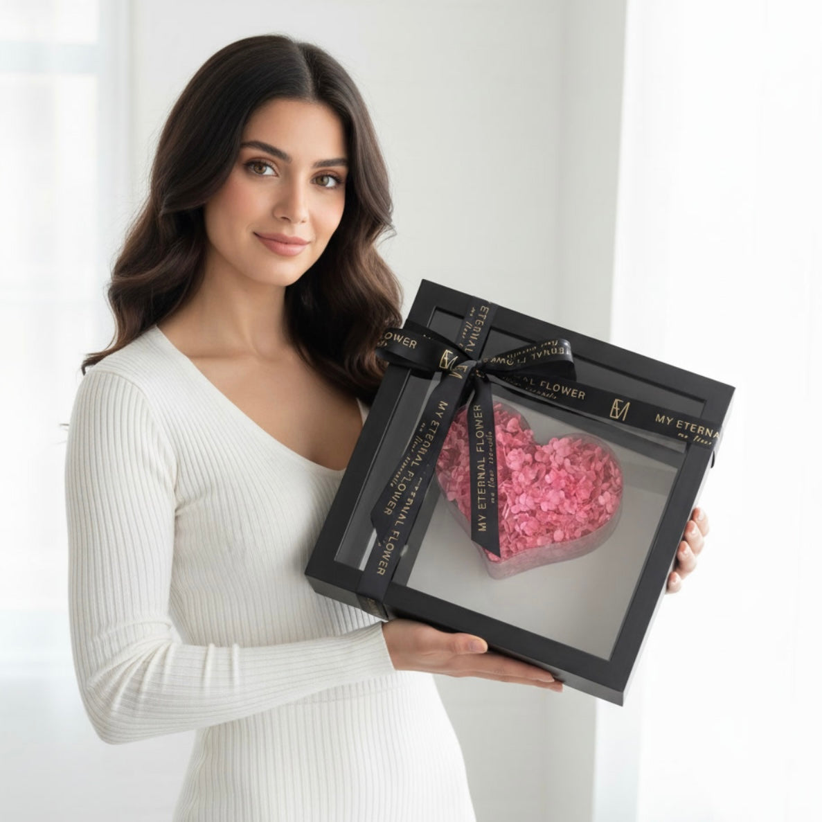 Floating Heart Pink Hydrangea Acrylic Box